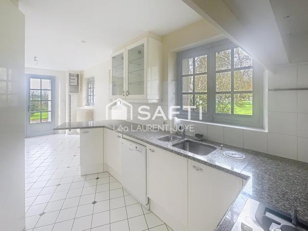 CHARMANTE LONGÈRE PROCHE DE TOURS