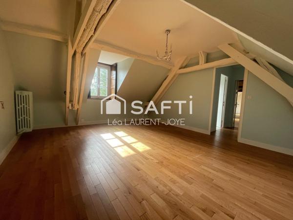 CHARMANTE LONGÈRE PROCHE DE TOURS