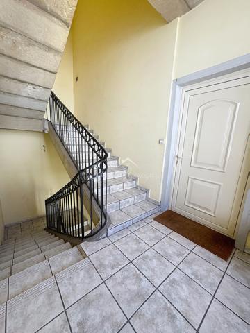 Saint-Affrique (12400) Spacieux et lumineux appartement T3 avec terrasse