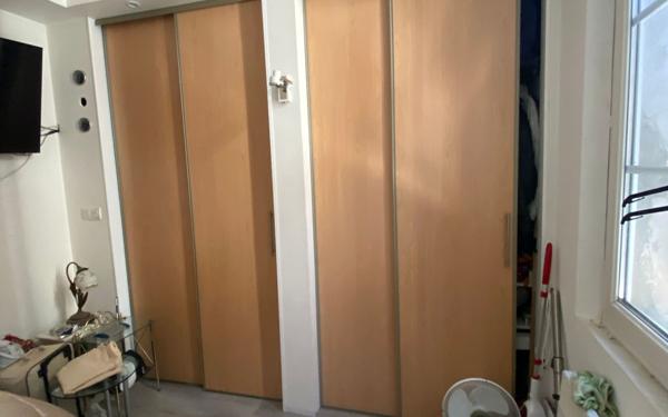 Immeuble à vendre    5 pièces • 186 m2 Manosque