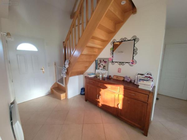 Maison individuelle à vendre à Cloyes-les-Trois-Rivières dans l'Eure-et-Loir (28220), ref : JS/941   
Centre ville