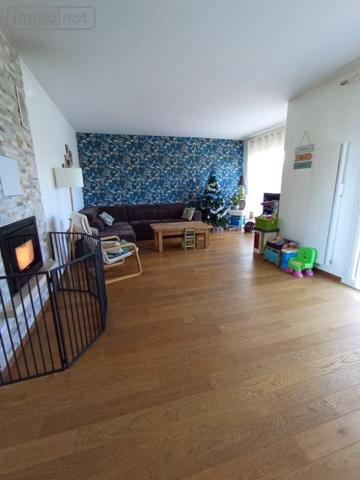 Maison individuelle à vendre à Cloyes-les-Trois-Rivières dans l'Eure-et-Loir (28220), ref : JS/941   
Centre ville