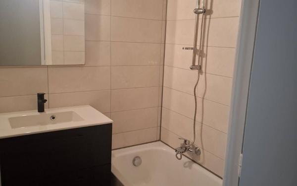 Appartement à louer    2 pièces • 42,65 m2 Nice