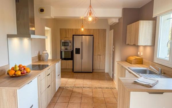 Maison à vendre    4 pièces •  Nîmes