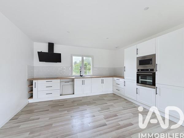 Maison à vendre 5 pièces 120 m² Saint-Martin-du-Tilleul