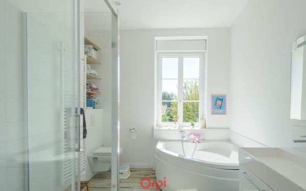 Maison à vendre    5 pièces • 162 m2 Marsilly