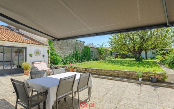 Maison à vendre    5 pièces • 162 m2 Marsilly