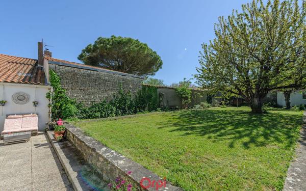 Maison à vendre    5 pièces • 162 m2 Marsilly