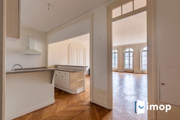Appartement familial de charme – Place Carnot