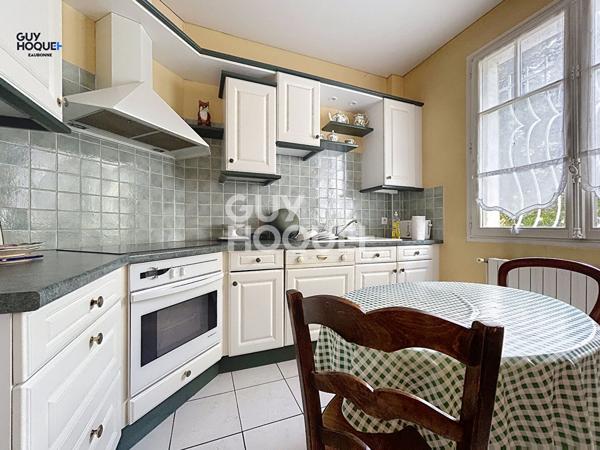 Quartier Cerisaie-Jean Macé: A 10 min gare et à 5min des écoles - Maison 112m² - 3 chambres- avec sous-sol total- Terrain 500m²