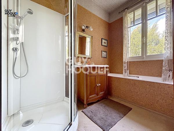 Quartier Cerisaie-Jean Macé: A 10 min gare et à 5min des écoles - Maison 112m² - 3 chambres- avec sous-sol total- Terrain 500m²