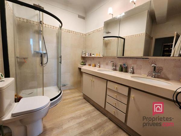 Maison de ville 117 m2- 5 pièces- TERRASSE