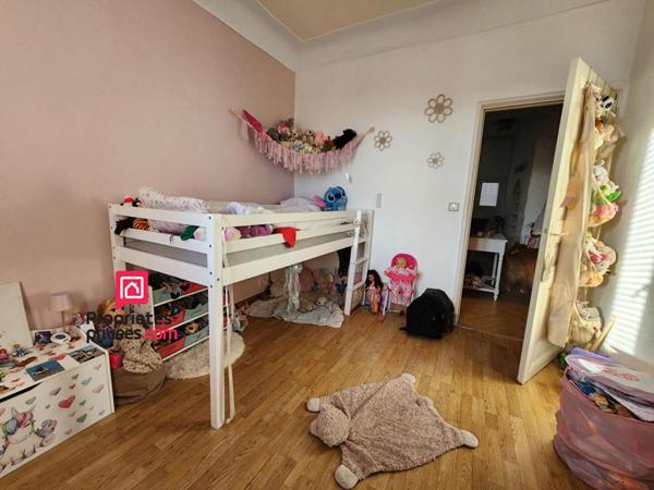 Maison de ville 117 m2- 5 pièces- TERRASSE