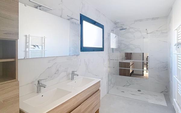 Maison à vendre    4 pièces • 112,80 m2 Perpignan