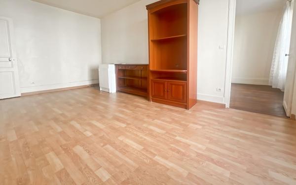 Appartement à vendre    2 pièces • 39 m2 Paris 11