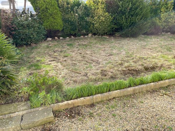 Maison individuelle à vendre à Saint-Pol-de-Léon dans le Finistère (29250), ref : 24739   
Proche centre ville