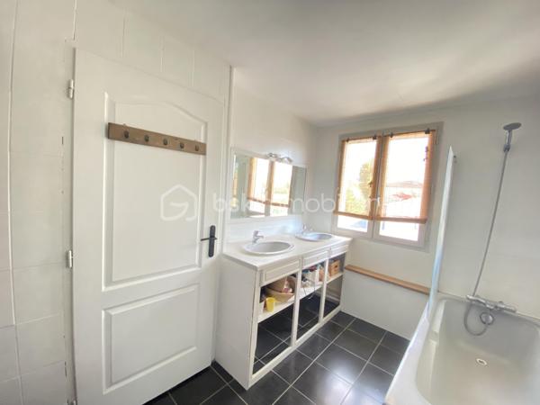 Maison de village de 122 m²