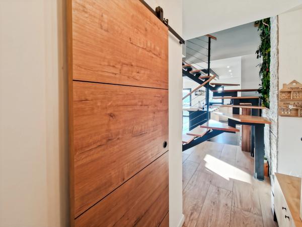 T4 en duplex – surface habitable 115 m² – Idron – Grand balcon & 2 places de parking(64)