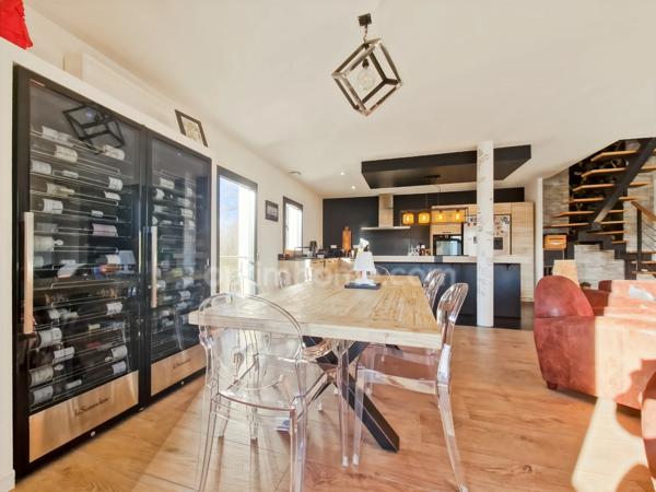 T4 en duplex – surface habitable 115 m² – Idron – Grand balcon & 2 places de parking(64)