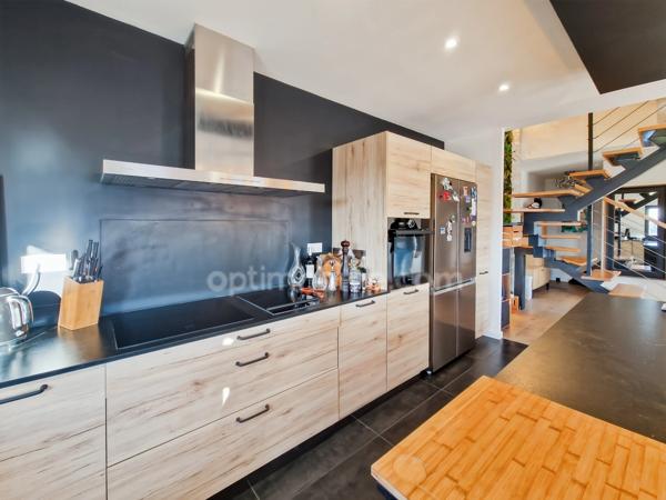 T4 en duplex – surface habitable 115 m² – Idron – Grand balcon & 2 places de parking(64)