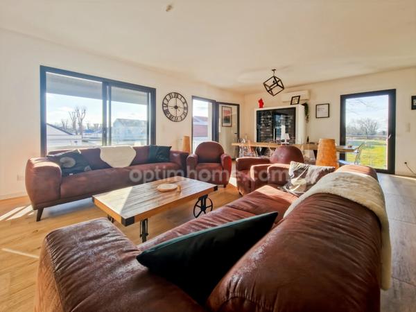 T4 en duplex – surface habitable 115 m² – Idron – Grand balcon & 2 places de parking(64)