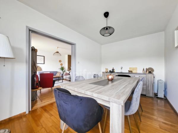AUXONNE, Appartement T4 de 77 m² en bord de Saône