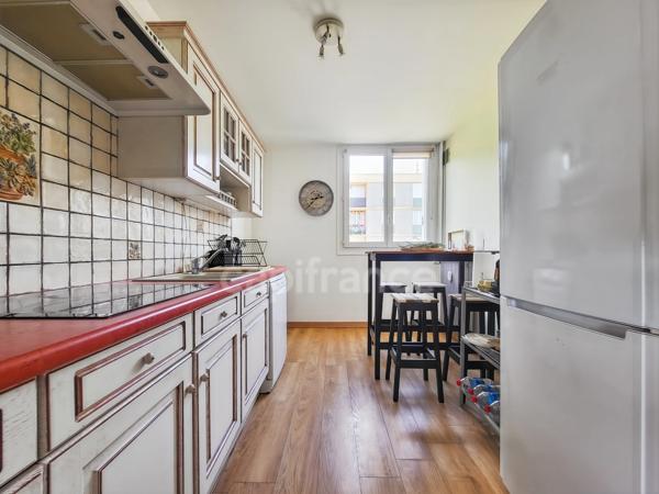 AUXONNE, Appartement T4 de 77 m² en bord de Saône