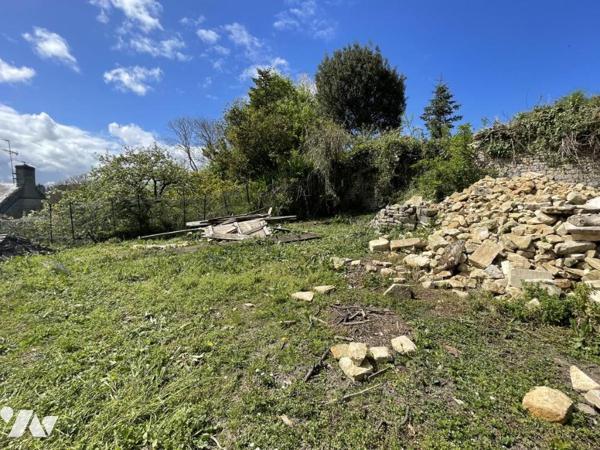 GRANGE EN PIERRE À RÉNOVER