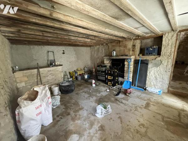 GRANGE EN PIERRE À RÉNOVER