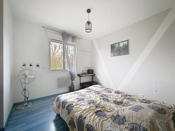 Maison Faramans 5 pièce(s) 125 m2, 4 chambres, au calme, garage et terrain clos