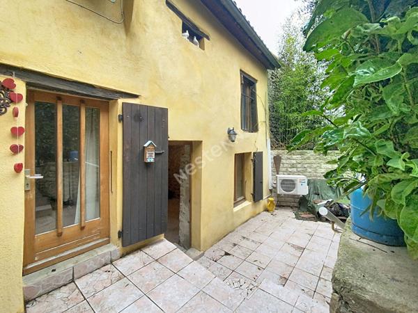 Maison Livron Sur Drome 4 pièces, 2 chambres, jardin, murs en pierres, pièces voutées