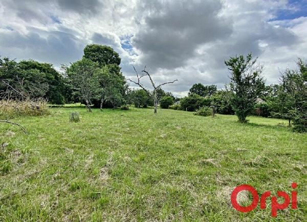 Terrain à vendre    1 112 m2 Saint-Amand-Montrond