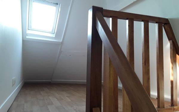 Appartement à louer    1 pièce •  Pont-l'Évêque