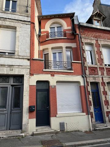 A LOUER MAISON 3 CHAMBRES PROCHE CENTRE VILLE  ST QUENTIN 02100