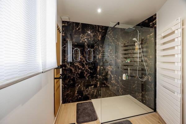 Maison Ozoir La Ferriere 6 pièce(s) 185.6 m2