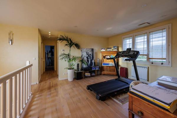 Maison Ozoir La Ferriere 6 pièce(s) 185.6 m2