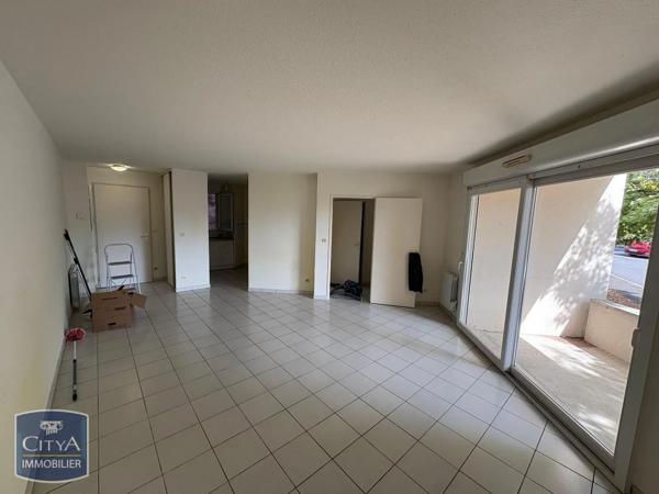 Appartement à louer 2 pièces 44.68m² L'Isle-d'Espagnac (16340)