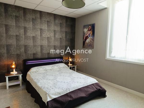 Maison à CENAC-ET-SAINT-JULIEN, 24250 - 10 pièces 238m²