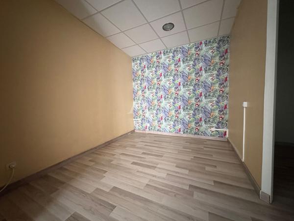 Local commercial centre ville