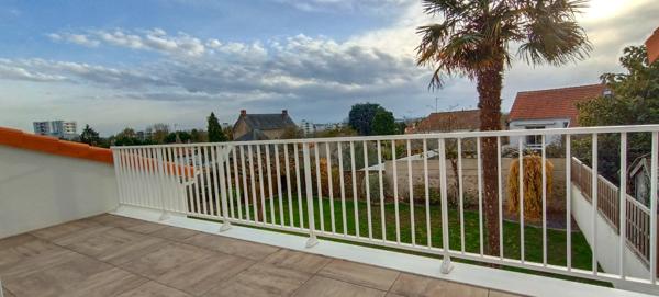 MAISON CONTEMPORAINE A CHOLET