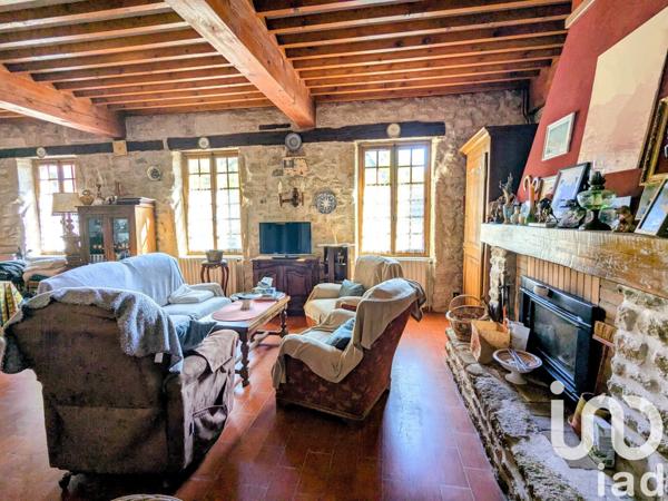 Maison de village 6 pièces de 160 m² à Grane (26400)
