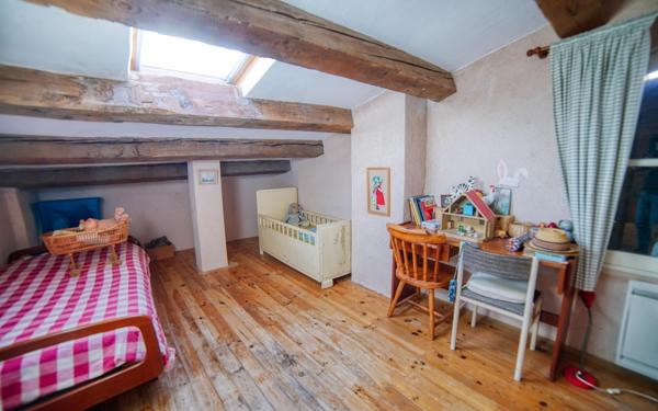 Maison à vendre    7 pièces • 240,32 m2 La Bastidonne