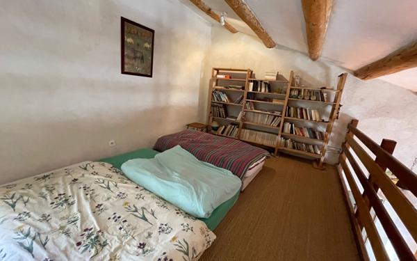 Maison à vendre    7 pièces • 240,32 m2 La Bastidonne