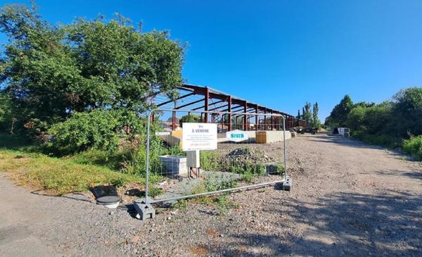 Fonds et/ou murs commerciaux à vendre à Montbrison dans la Loire (42600), ref : 090/436