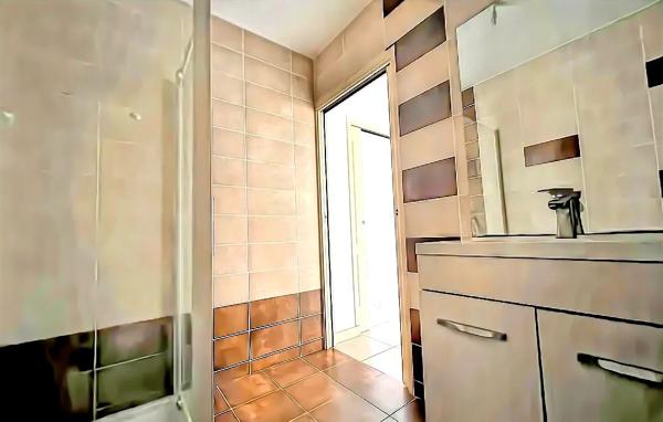 Maison de Plain pied T3 à proximité Port Olona