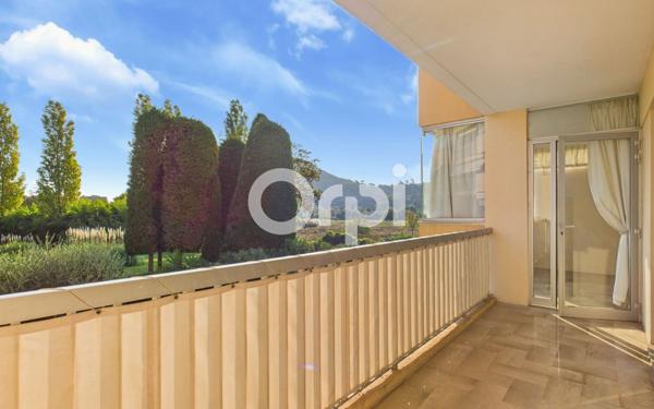 Appartement à vendre    2 pièces • 41 m2 Mandelieu-la-Napoule