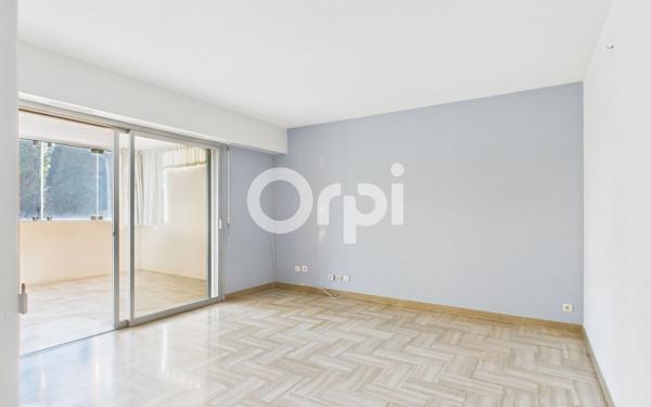 Appartement à vendre    2 pièces • 41 m2 Mandelieu-la-Napoule