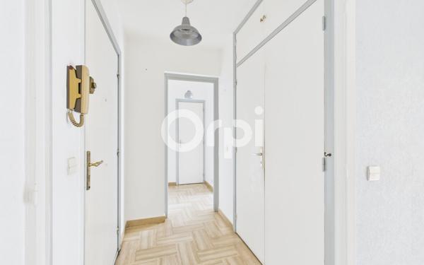 Appartement à vendre    2 pièces • 41 m2 Mandelieu-la-Napoule