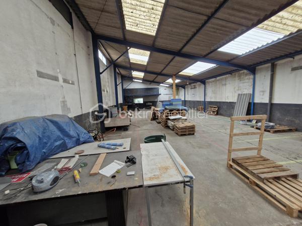 Immeuble mixte de 2 616 m²