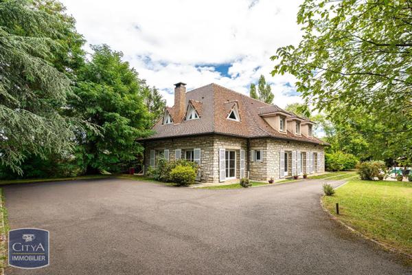 Maison à vendre 10 pièces 360m²